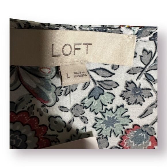 LOFT Floral Fairycore Flutter Sleeve Button Top Women's Blouse Size Large‎ BNWT - Picture 3 of 4